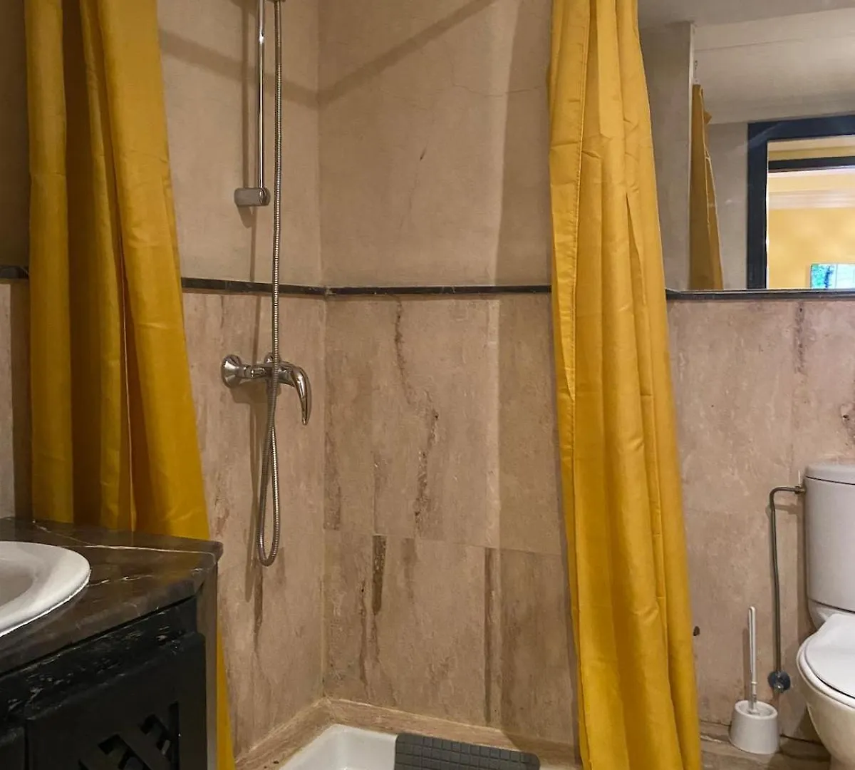 Beautiful Apartment With Large Terrace In Gueliz مراكش
